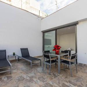 Apartment with terrace for Rent: Sant Gervasi