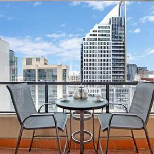 One Bedroom Apartment Hosking Place - HOSK4