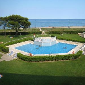 Apartamento acogedor en la playa con acceso directo al mar y piscina en L'Estartit - ES-323-22
