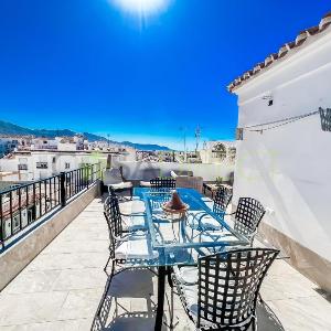 Cd-1382 Two Bedroom Apartment With Terrace