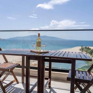 Beachfront Apartments- Horizon Residence