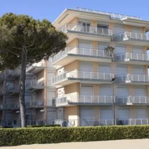 Vistamare Family Apartments