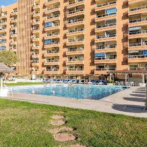 Marina view sunny one bedroom pyr
