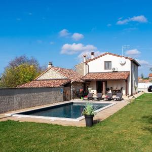 Beautiful Villa Casa Noemi with pool in Porec