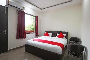 OYO 48721 The Starling Hotel, Greater Noida