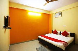 OYO 35661 OM residency, Noida