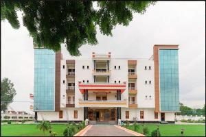 OYO 47218 Surja Guest House And Marriage Lawn Suite, Lucknow