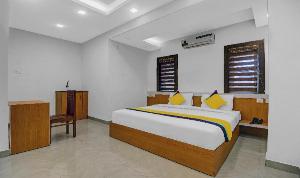 OYO 42688 Adora Hotel Fathima Palace, Kozhikode