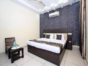 OYO 11844 Silver Star, Bathinda