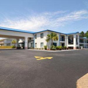 Travelodge by Wyndham Montgomery East