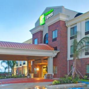 Holiday Inn Express Hotel & Suites Winnie