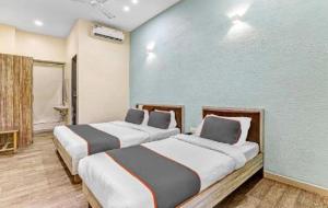 Collection O 82684 Utsav Banquet And Rooms, Surat