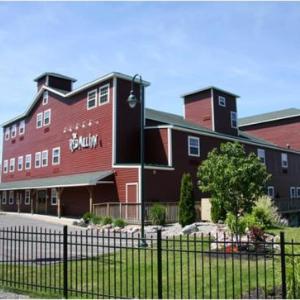 Hotels near Bud Light Amphitheater at Paper Mill Island - The Red Mill Inn