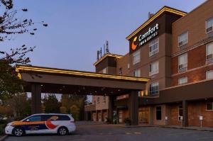 Comfort Inn & Suites Surrey, Surrey