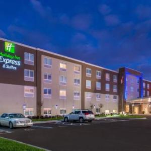 Holiday Inn Express & Suites West Melbourne