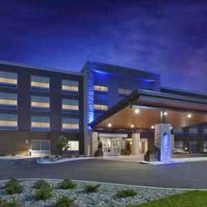 Ionia Free Fair Hotels - Holiday Inn Express & Suites Grand Rapids - Airport North