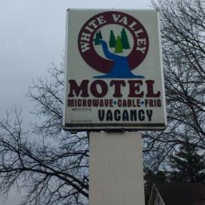 White Valley Motel