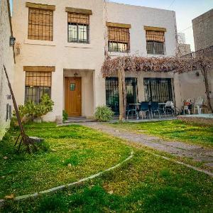 Casa Avellaneda I 12 pax - A 6 cuadras Arístides