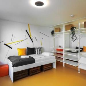 Designer Hostel (2B)