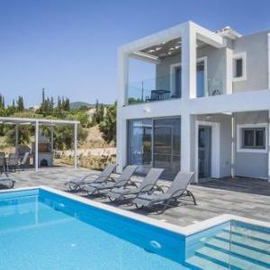 Trapezaki Villa Sleeps 6 Pool Air Con