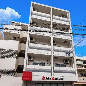 Mr.KINJO in Nica's　Makishi station
