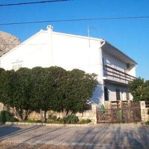 Apartments with parking space Pag - 16016
