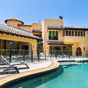 La Casa Mirasol - A Private Castle on the Beach