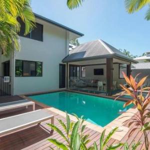 Tropic Villa at 2/42 Garrick Street