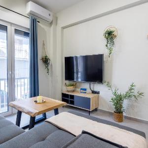 Cesily 2-Bedroom Apartment in Athens