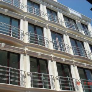 Ares Hotel