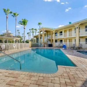 Hotels near Desoto Super Speedway - Comfort Inn Near Ellenton Outlet Mall