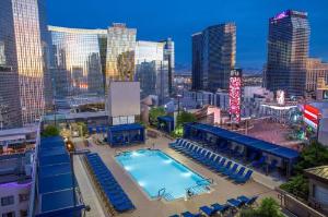 Hilton Vacation Club Polo Towers Las Vegas hotel near Mandalay Bay Convention Center