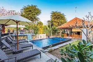 SS Pangket Bungalow, Nusa Lembongan