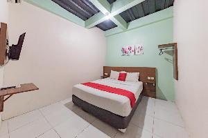 OYO 1120 Hotel Grand Liquid, Karawang