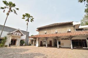 OYO 1232 Hotel Basra, Tuban