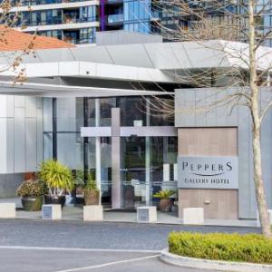 Hotels near Albert Hall Yarralumla - Peppers Gallery Hotel