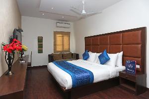 Vaccinated Staff- OYO 11337 Asian Hospitality, Gurgaon