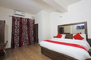 OYO 40002 Hotel The Rejoice, Greater Noida