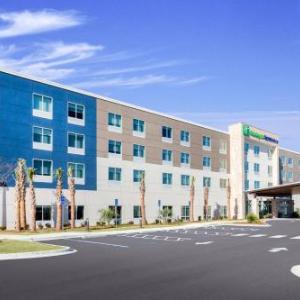 Hotels near Mattie Kelly Arts Center - Holiday Inn Express & Suites Niceville - Eglin Area