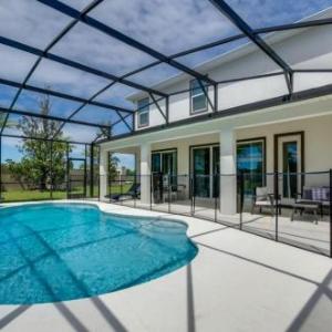 Magnificent Single Home with Private Pool and Game Room SO2601