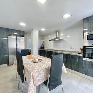 Beautiful Center Apartment