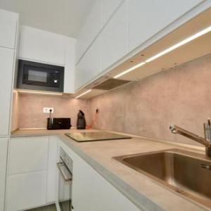 52 Luxury Pool - AC/WIFI
