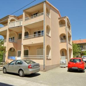 Apartments with parking space Kastel Novi Kastela - 22244