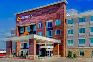 La Quinta Inn & Suites by Wyndham Northlake Ft. Worth, Roanoke