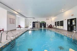 Super 8 by Wyndham Quebec City, Quebec City