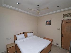 SPOT ON 41370 Hotel Capital, Raipur