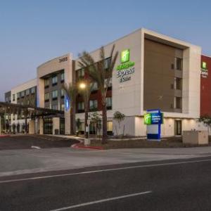 Dream City Church Phoenix Hotels - Holiday Inn Express & Suites - Phoenix North - Happy Valley