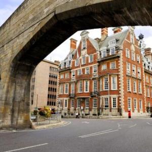 Hotels near York Racecourse - The Grand York