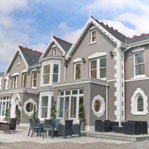 Ffwrnes Llanelli Hotels - LLwyn Country House