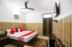 OYO 49301 Hotel Indereshwar Bar & Restaurant, Jammu